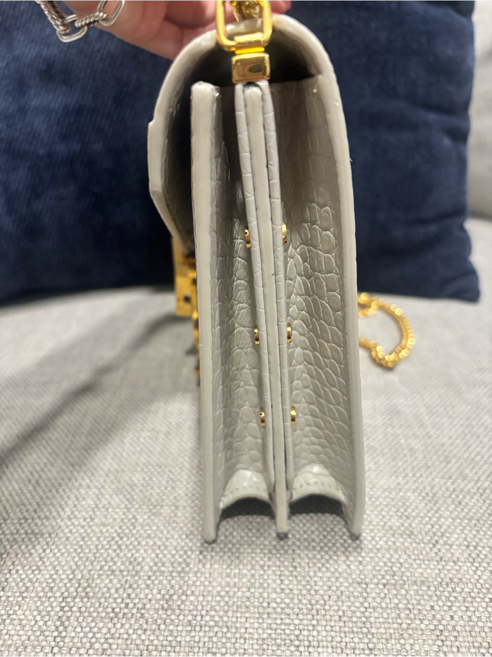 Saint Laurent Cassandra Envelope Bag - Picture 6 of 7